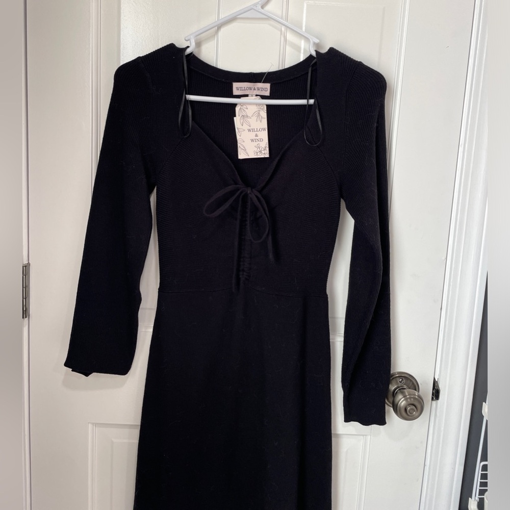 NWT Willow and Wind Black Knit Long Sleeve Dress